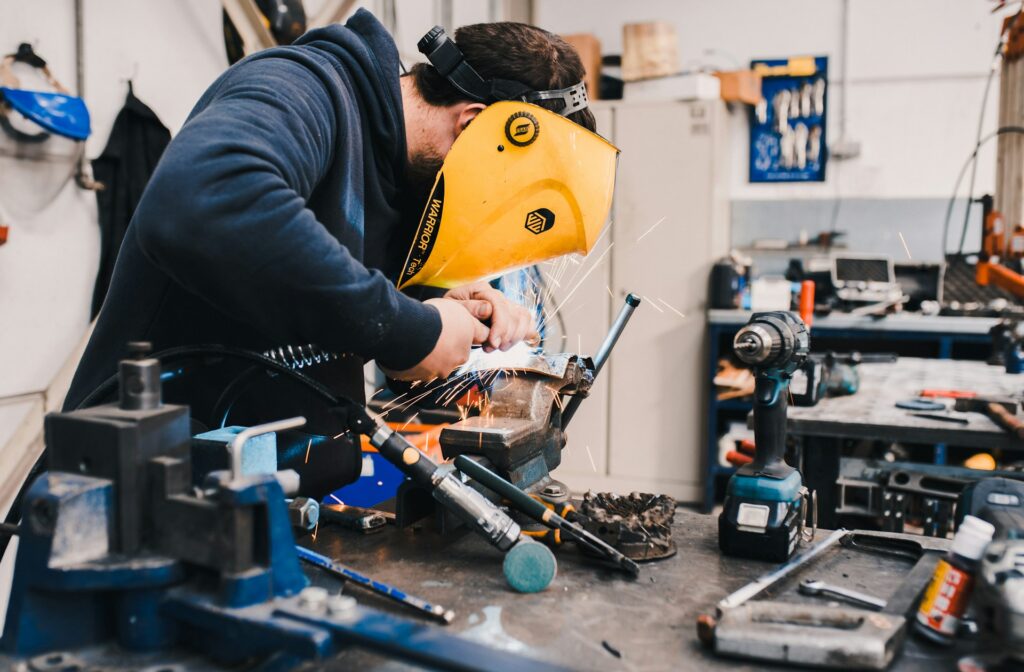 welding jobs hiring now